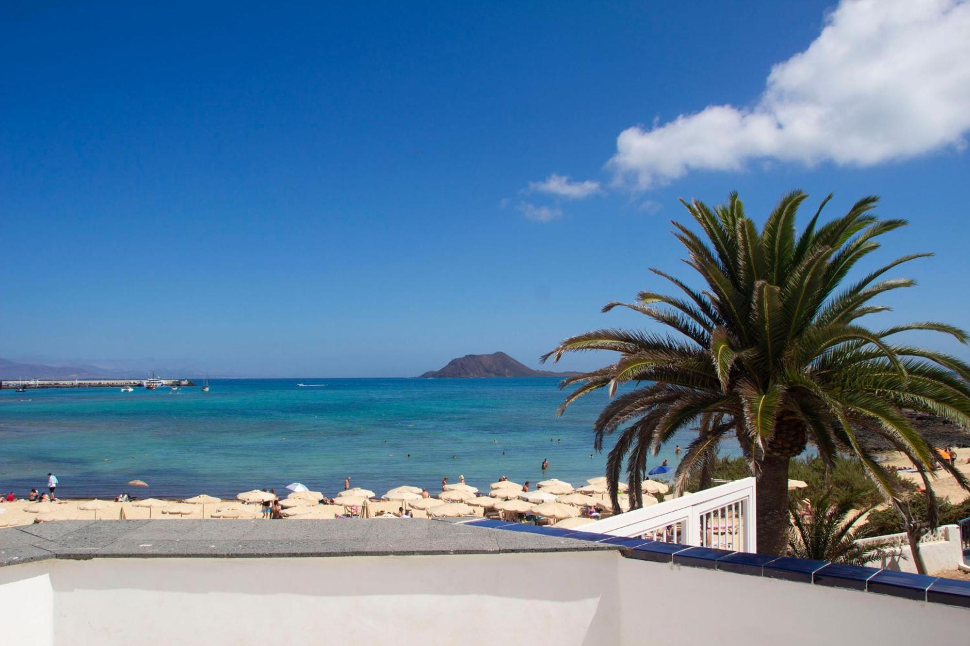Two-Bedroom Apartment Sea View