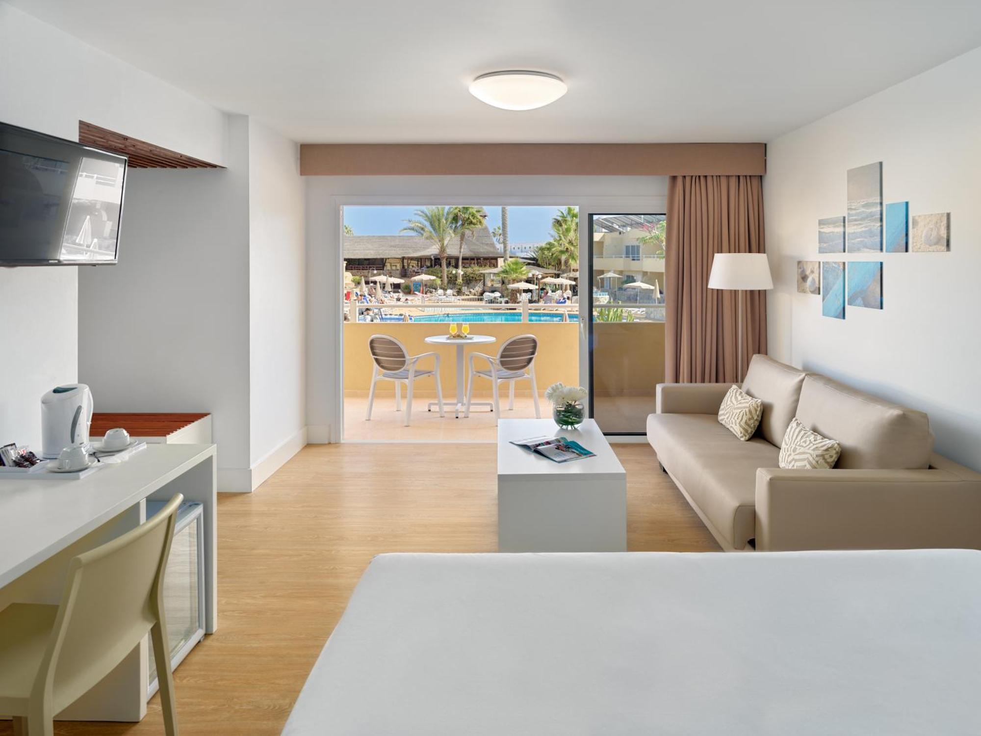 Double Room Pool View