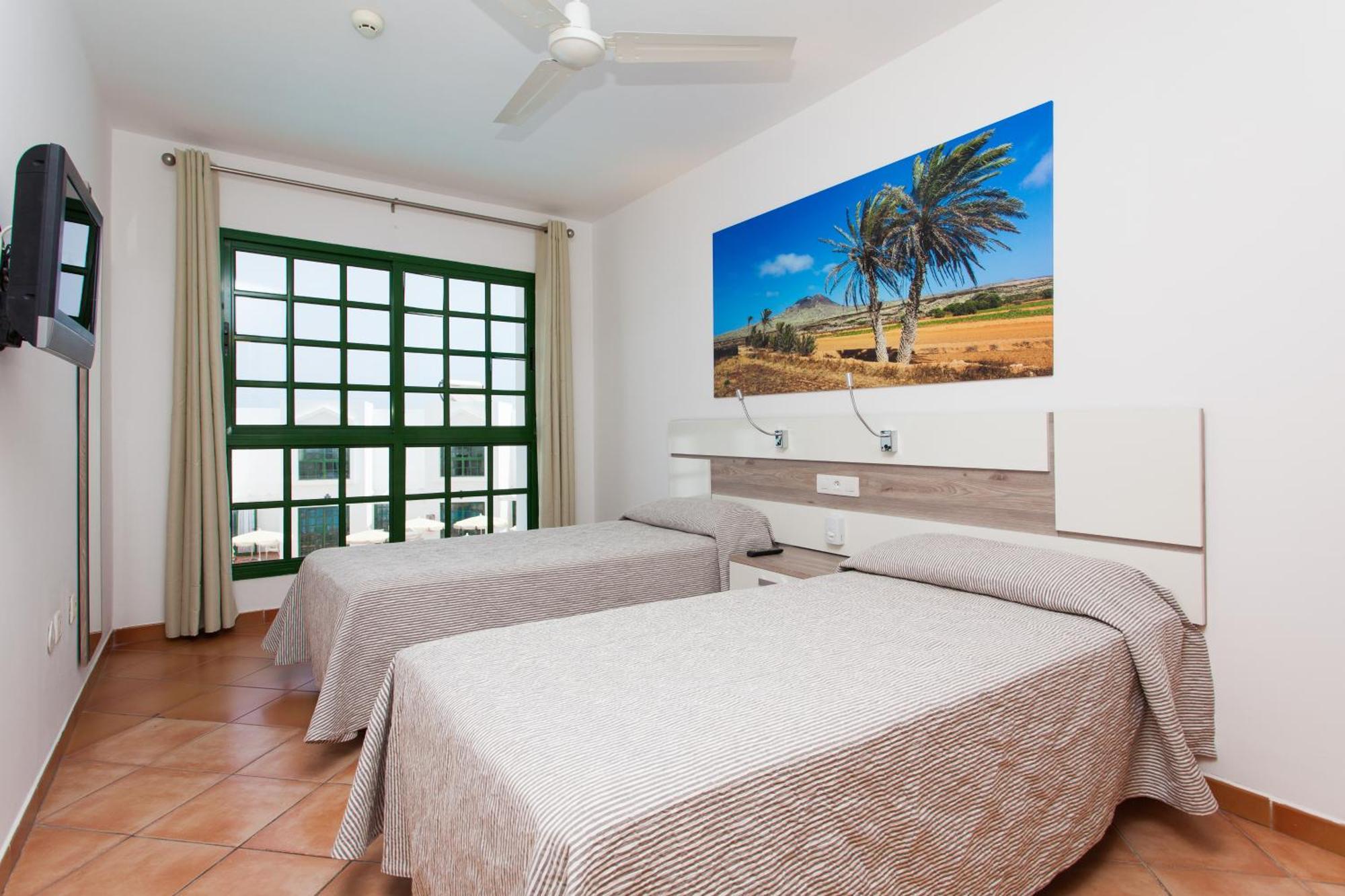 One-Bedroom Apartment Pool View