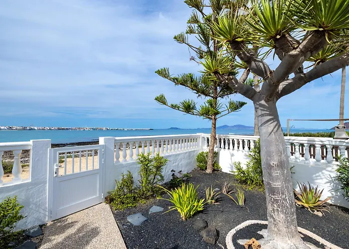Villa La Maja Beachfront Corralejo