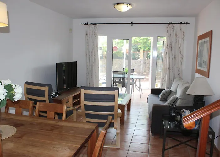 Anju Villas, Villa At 100 Meters Far Of The Beach Corralejo